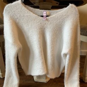 Francesca’s White Cropped Sweater